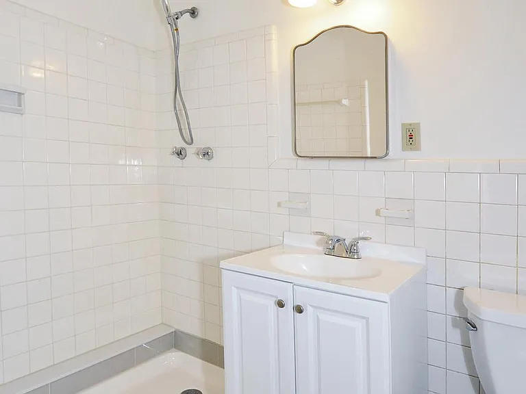 7024 Richard Dr — Photo 20