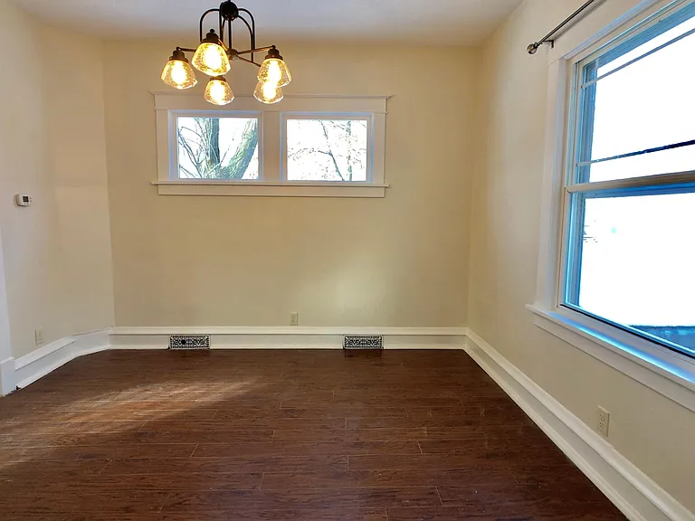 802 Camburn Ct SE — Photo 5
