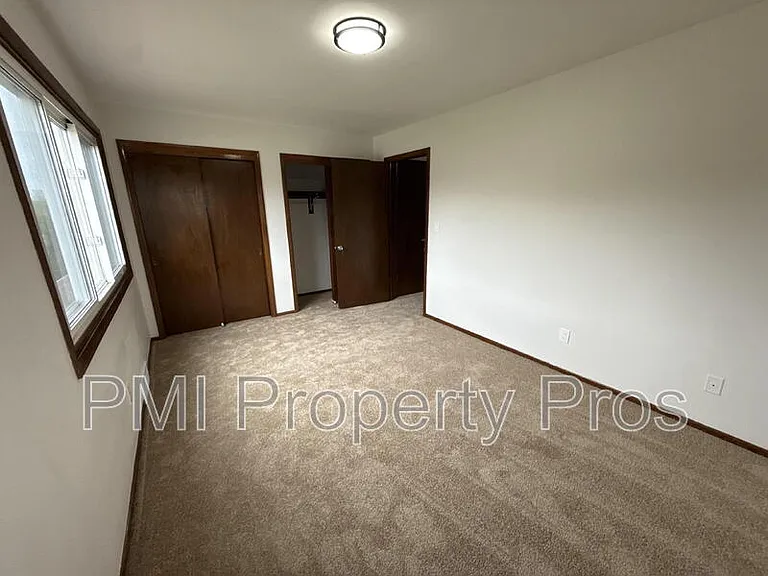 8150 S 88th St — Photo 25