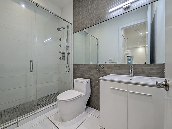 2nd image of 396 Lefferts Ave #3