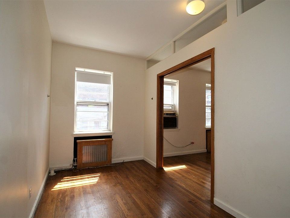 1st image of 455 W 56th St APT 4
