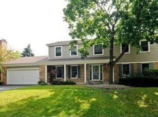 2802 Deerfield Ln, Rolling Meadows, IL 60008
