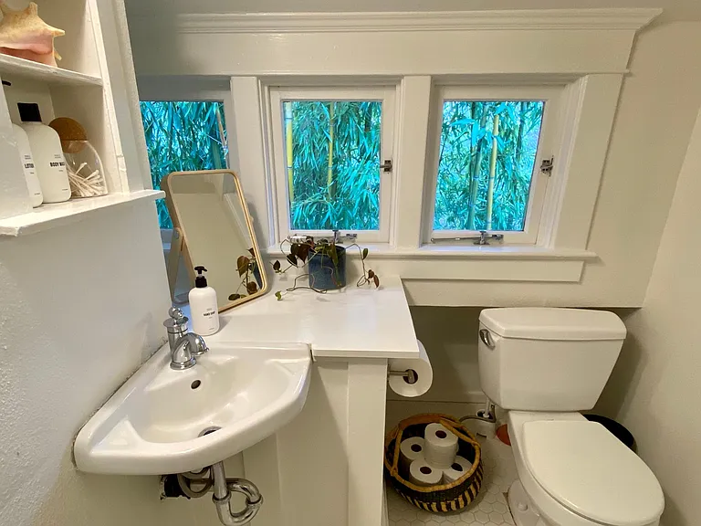 4534 N Kerby Ave — Photo 13