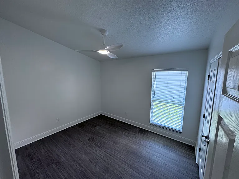 8089 Saint Andrews Cir — Photo 32