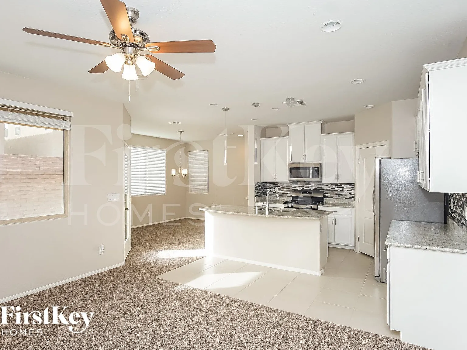3 bed, 2.5 bath, 1700 sqft, $2,440 — Photo 3