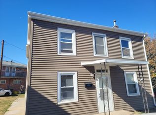 313 Bryant St #1/2, Dubuque, IA 52003