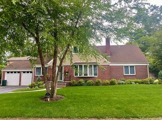 91 Prescott St, Demarest, NJ 07627