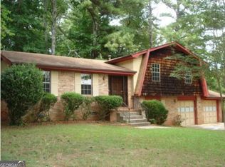 680 Navarre Dr, Stone Mountain, GA 30087