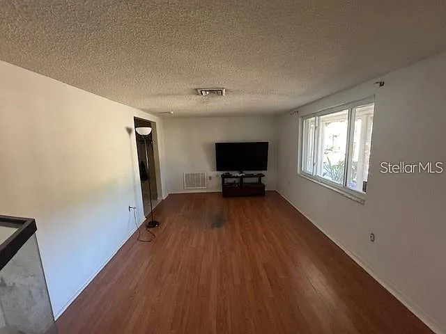 7235 Redbud Ct — Photo 7