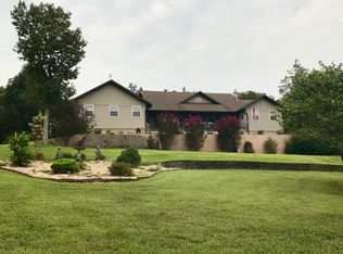 26416 Farm Road 1209, Eagle Rock, MO 65641