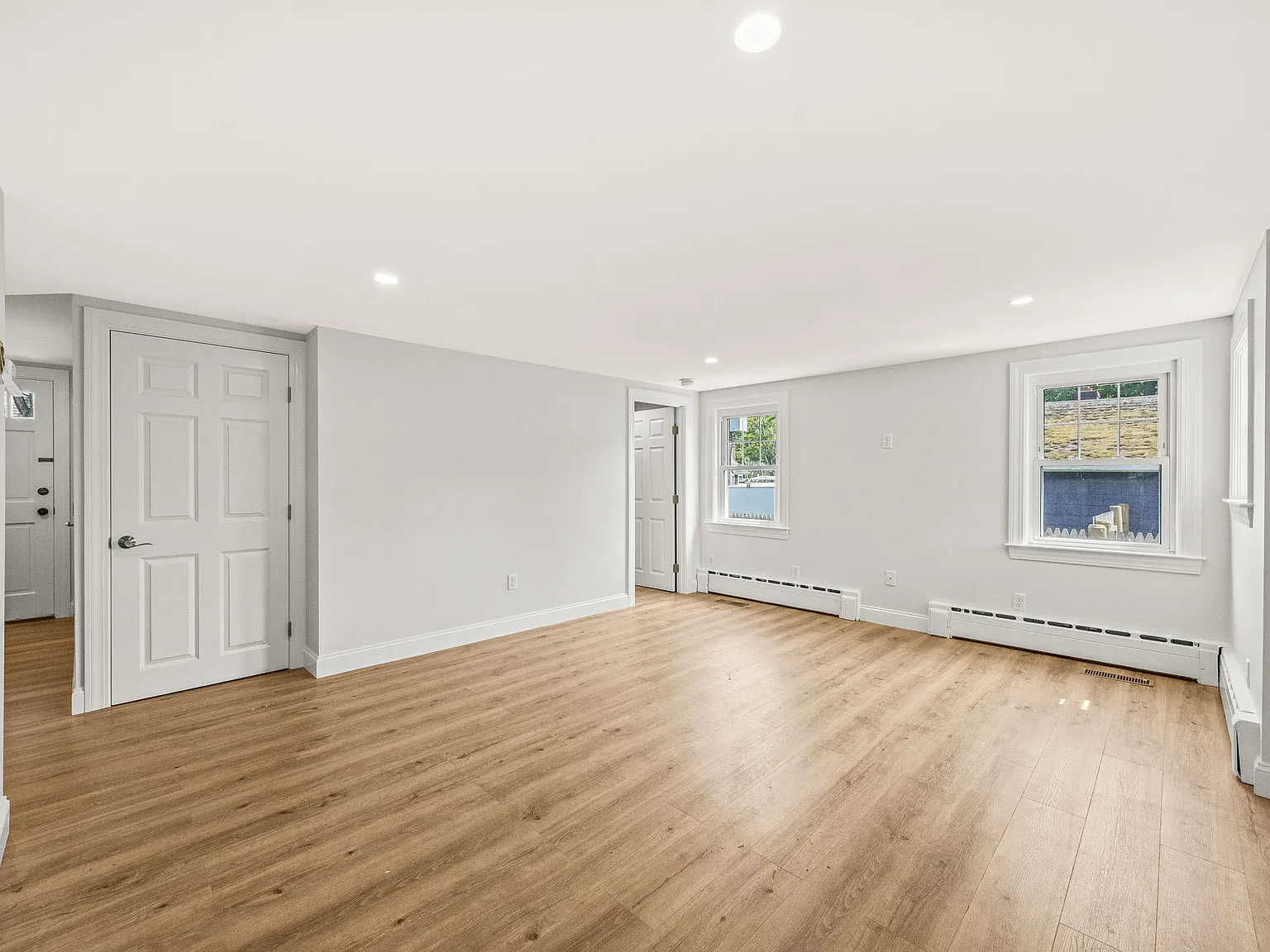 3 bed, $3,200 — Photo 3
