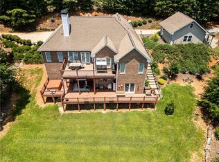 865 Laurel Ridge Rd, Cleveland, GA 30528