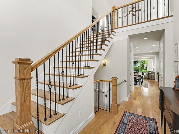 4th image of 307 River Wood Trl S #2
