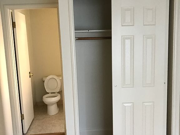 3rd image of 959 Harmon Ave APT 9