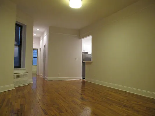Rented by Metropolis Real Estate of Manhattan | media 48