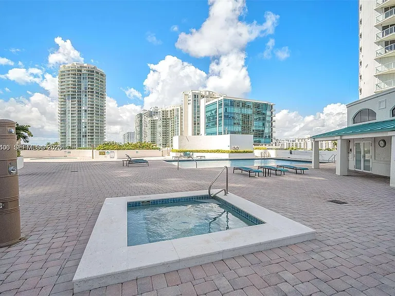 16445 Collins Ave #2328 — Photo 5
