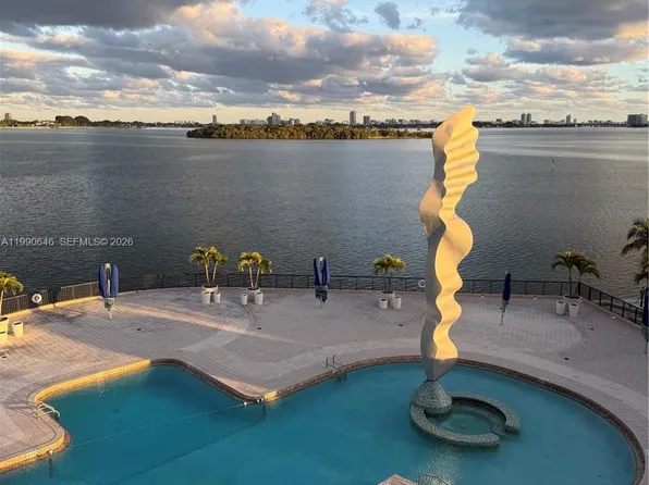 1800 NE 114th St APT 604, Miami, FL 33181