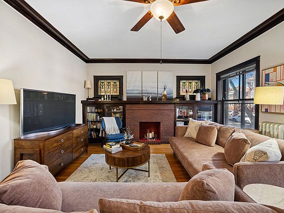 5th image of 1329 W Thorndale Ave APT 1