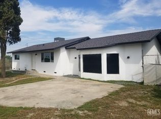 1620 E Foster Dr, Tulare, CA
