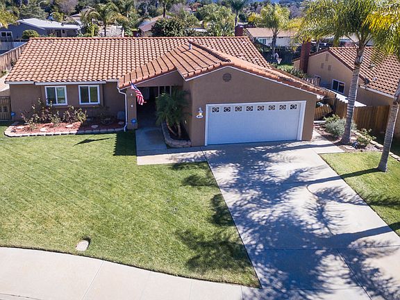 4th image of 833 Palomino Dr