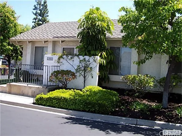 22931 Caminito Mundo #226, Laguna Hills, CA 92653