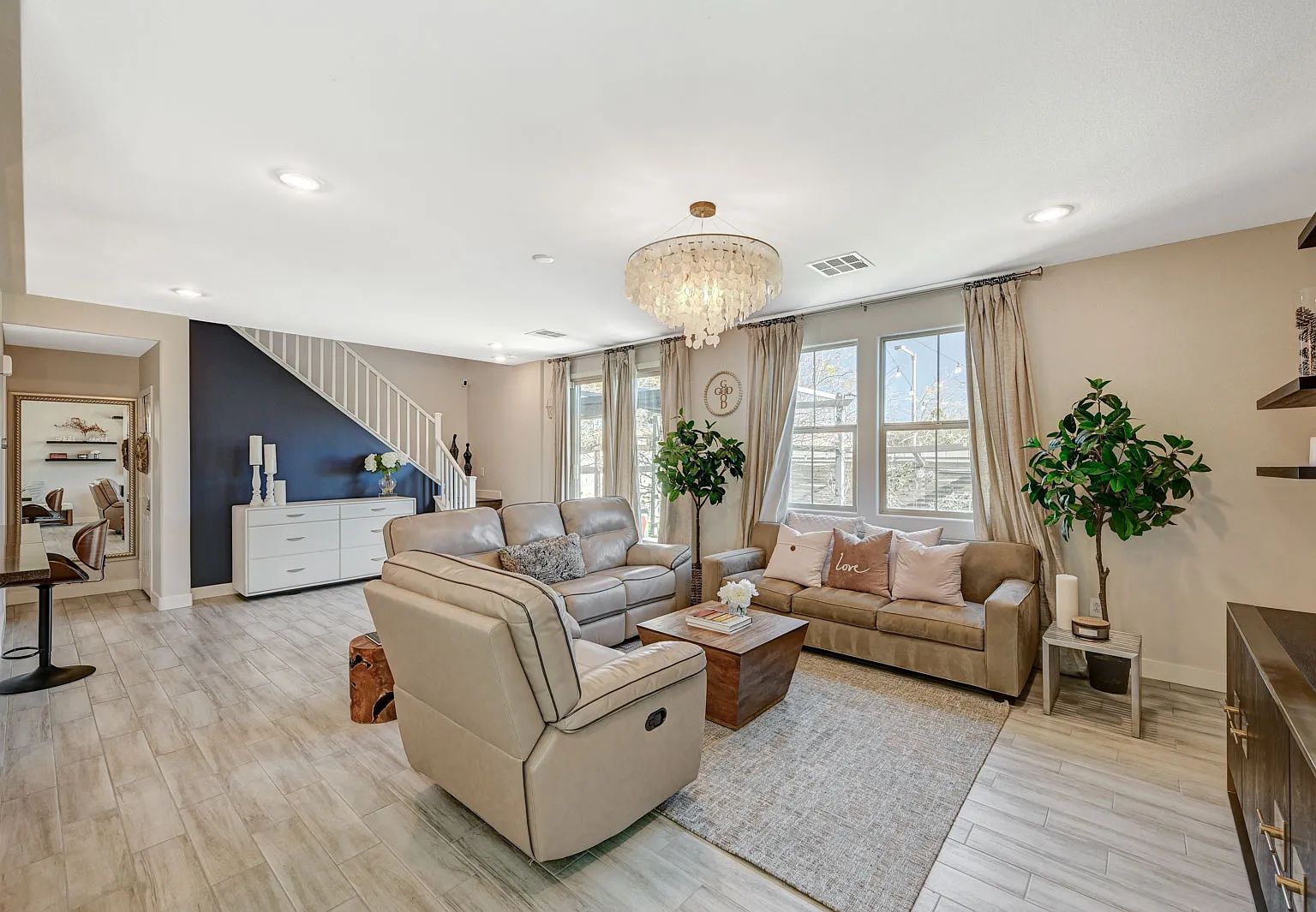 Indian Cedar Dr, Las Vegas — Photo 3