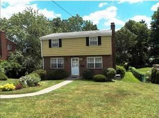 2823 Oneill Dr, Bethel Park, PA