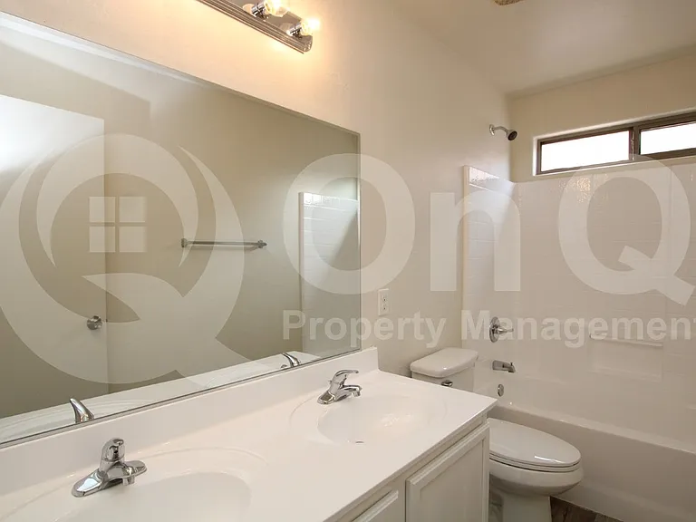 615 E Cody Dr — Photo 17
