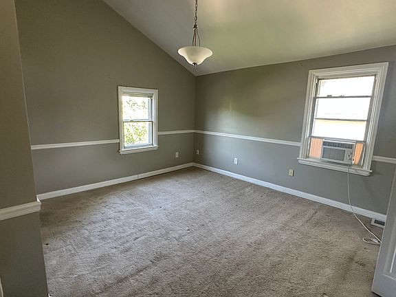 2nd image of 3626 Ash St