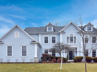 896 Hampstead Ct, Barrington, IL 60010