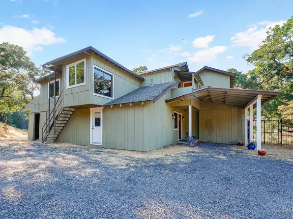 8300 Boonville Road, Ukiah, CA 95482