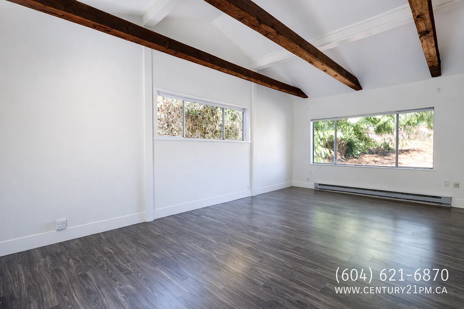 3 bed, 1.0 bath, 1228 sqft, $2,700 — Photo 1
