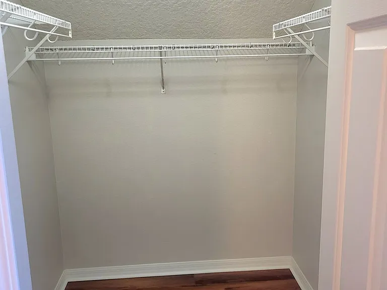 10310 Lakeside Vista Dr — Photo 8