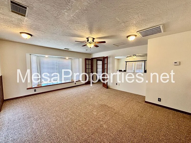 18642 Orange St — Photo 12