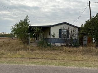 174 Oak St, Zapata, TX 78076