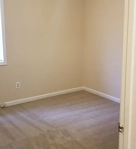 3526 Hopkins Ct — Photo 14