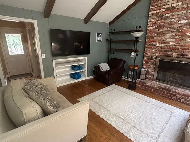 4063 Tall Timber Dr — Photo 7