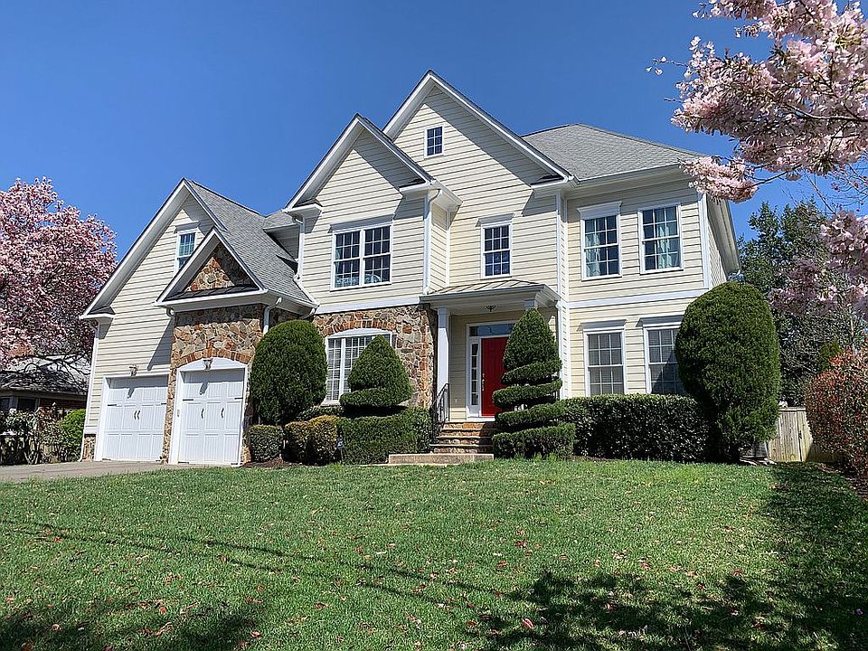 1st image of 6600 Ivy Hill Dr