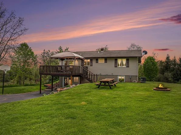 5773 E 136th St, Sand Lake, MI 49343