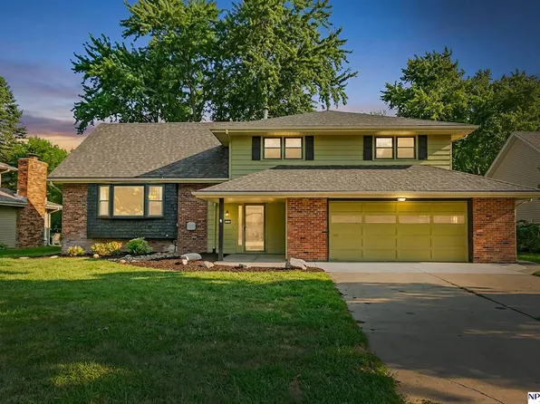 21306 Harney St, Elkhorn, NE 68022
