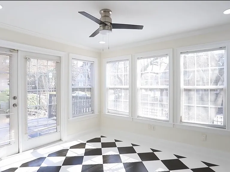 1732 Monroe Dr NE #A — Photo 5