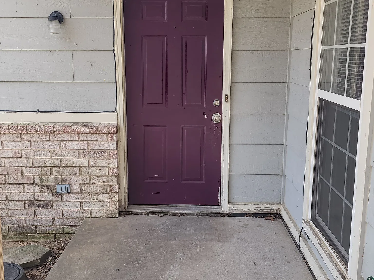 3 bed, 1200 sqft, $1,350 — Photo 2