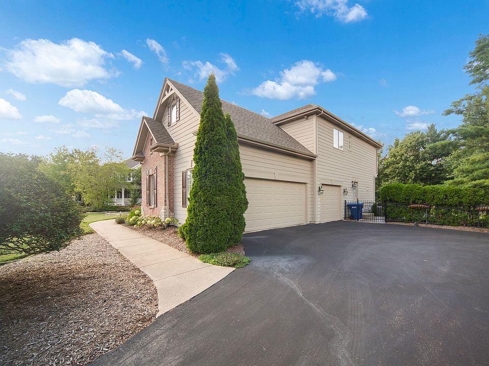 3818 Grand View Ct, Saint Charles, IL 60175 | MLS #12583332 | Zillow