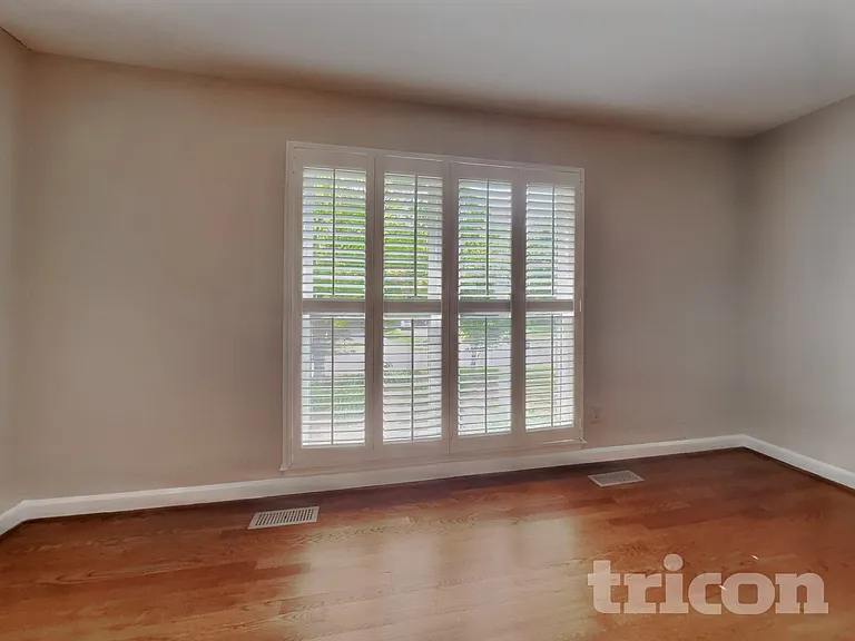 409 Wind Haven Ln — Photo 8
