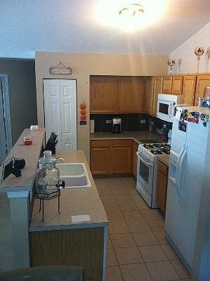 5th image of 1130 Lillian Ln