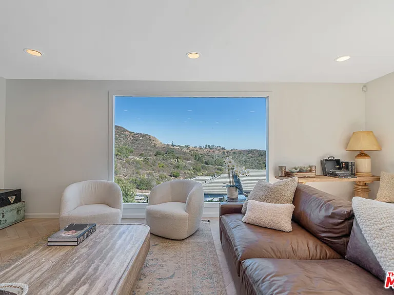 3479 Wonder View Dr — Photo 5