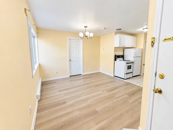 109 Emma St Unit A, Guelph, ON N1E 1V1