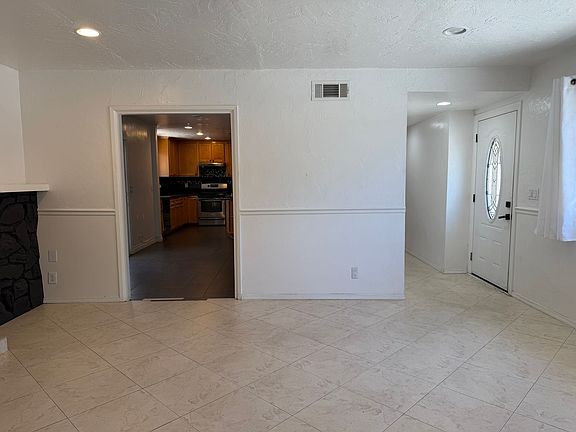 5th image of 343 Sunrise St