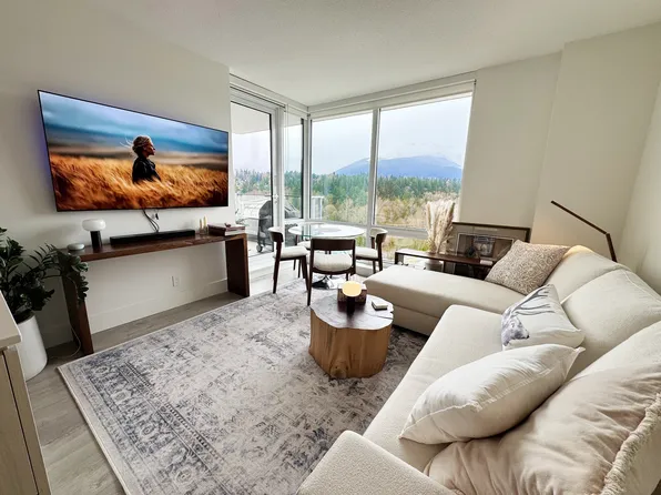 680 Seylynn Cres #1801, North Vancouver, BC V7J 0B5