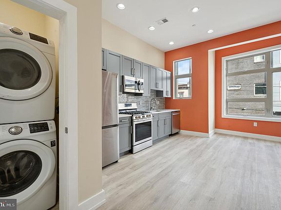 5th image of 2024-26 E Fletcher St #2
